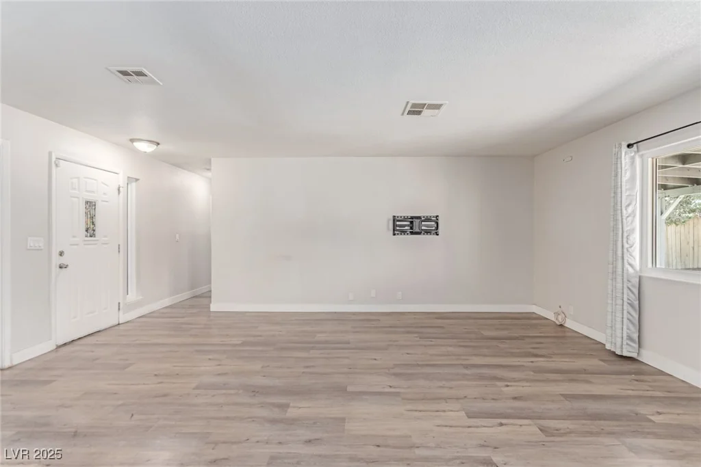 4745 Madrigal, Las Vegas, NV 89122