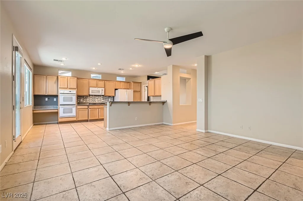 10212 Donald Weese, Las Vegas, NV 89129