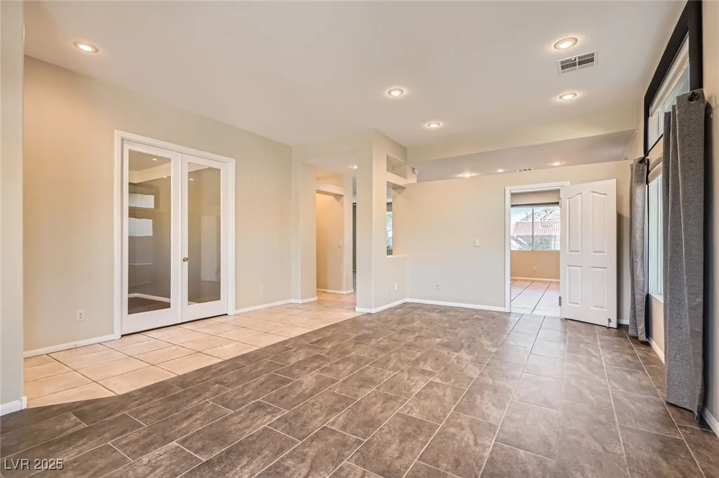 10212 Donald Weese, Las Vegas, NV 89129