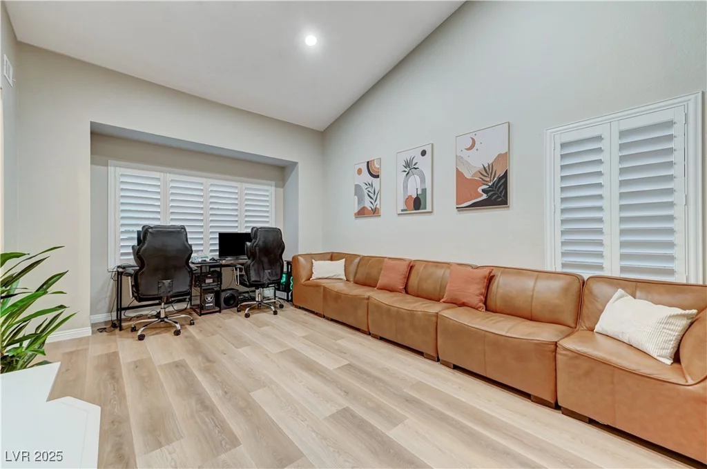 4835 Illustrious, Las Vegas, NV 89147