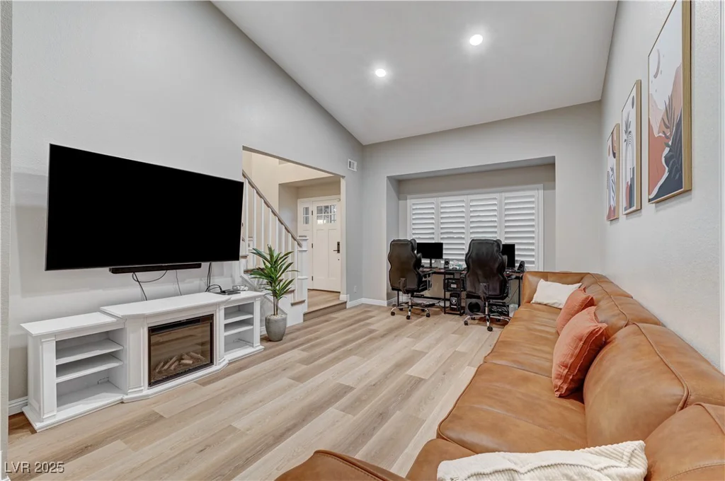4835 Illustrious, Las Vegas, NV 89147
