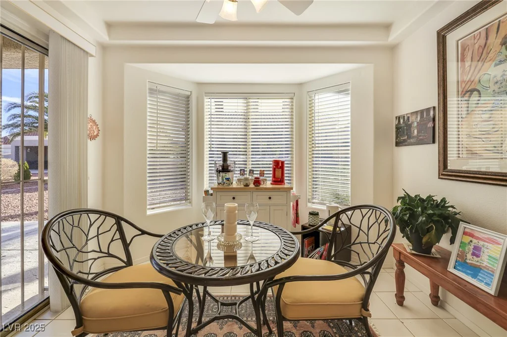 9921 Woodhouse, Las Vegas, NV 89134