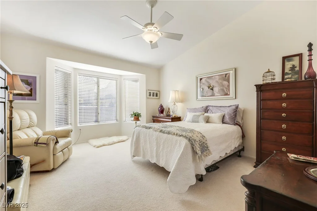 9921 Woodhouse, Las Vegas, NV 89134