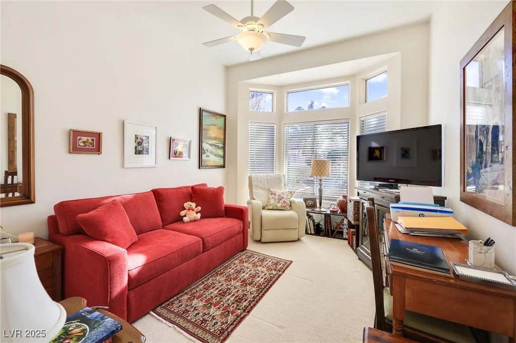 9921 Woodhouse, Las Vegas, NV 89134