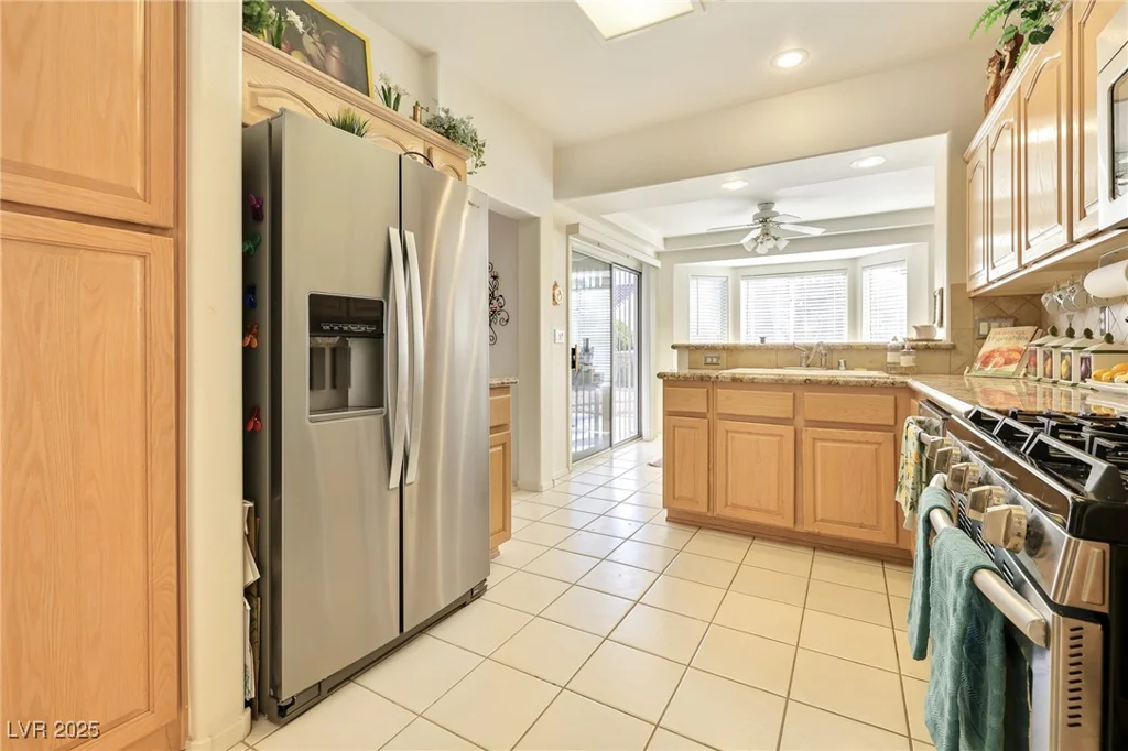 9921 Woodhouse, Las Vegas, NV 89134