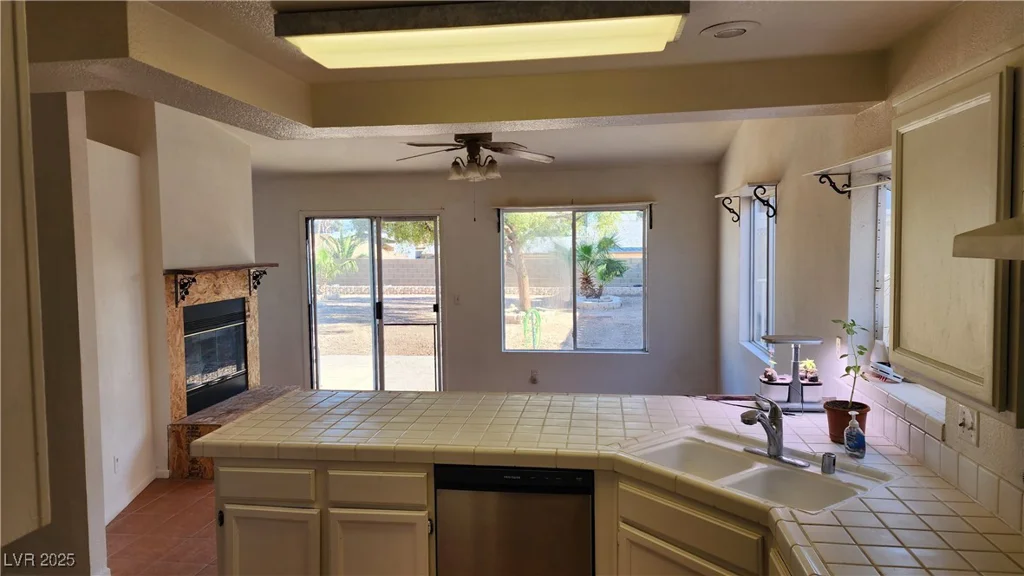 4285 El Como, Las Vegas, NV 89121