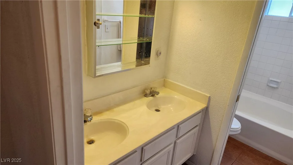 4285 El Como, Las Vegas, NV 89121