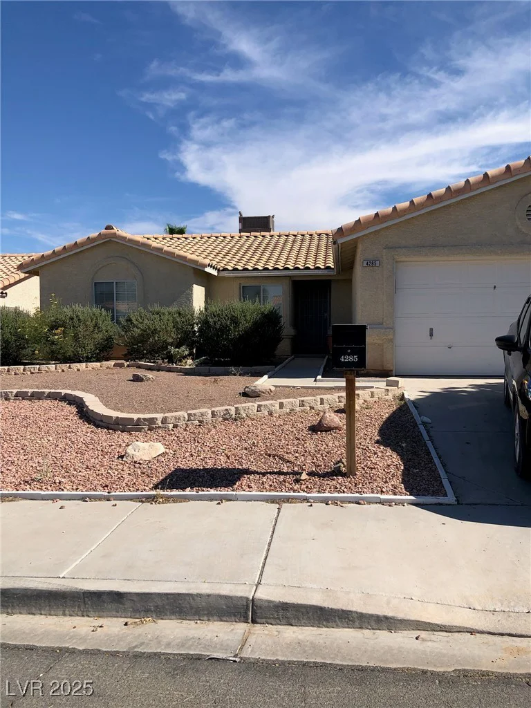 4285 El Como, Las Vegas, NV 89121