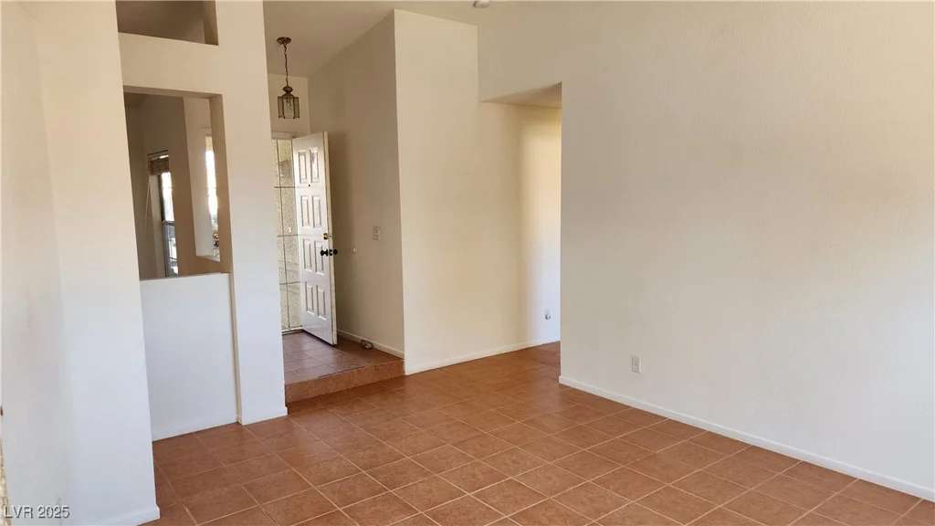 4285 El Como, Las Vegas, NV 89121