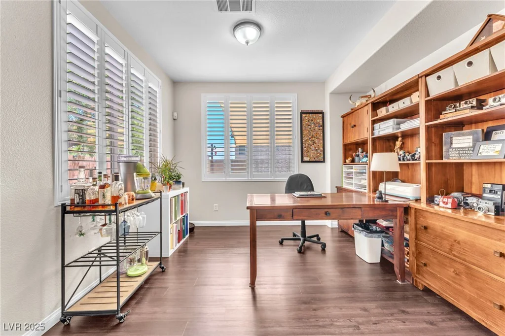 10353 Settlers Run, Las Vegas, NV 89166