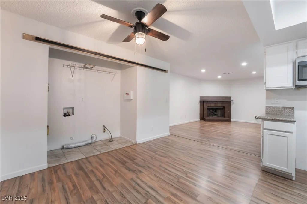 6711 Charleston, Las Vegas, NV 89146