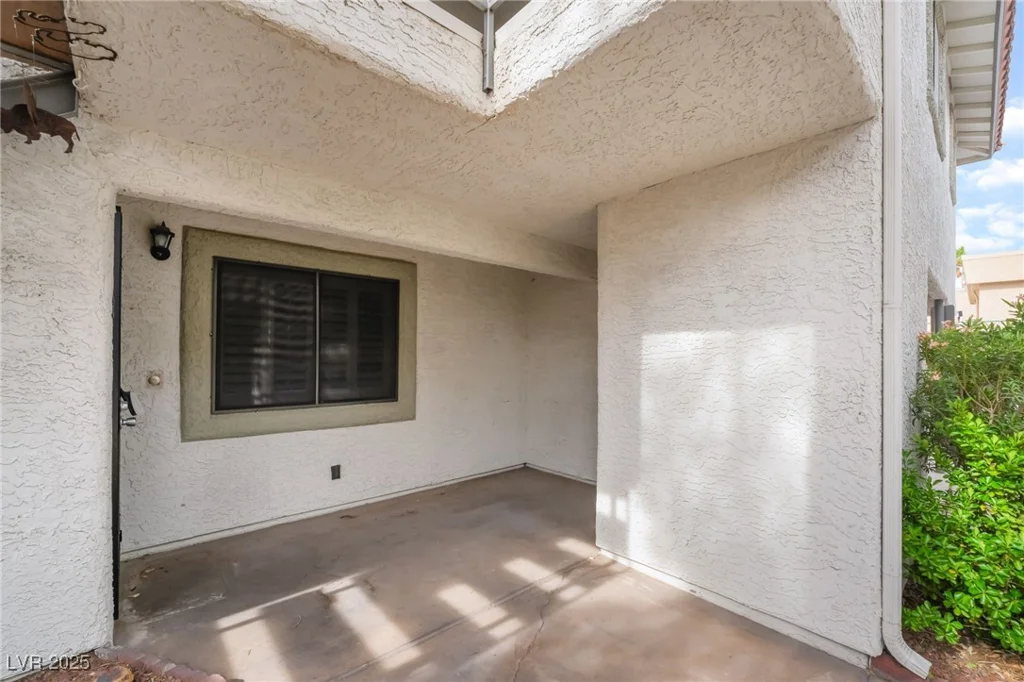6711 Charleston, Las Vegas, NV 89146
