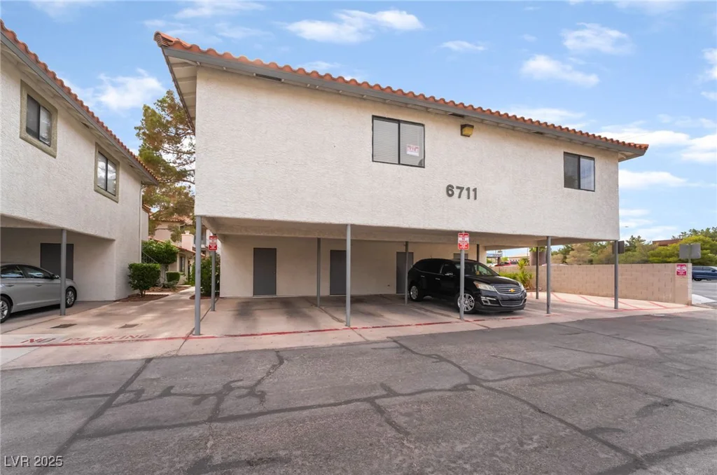 6711 Charleston, Las Vegas, NV 89146
