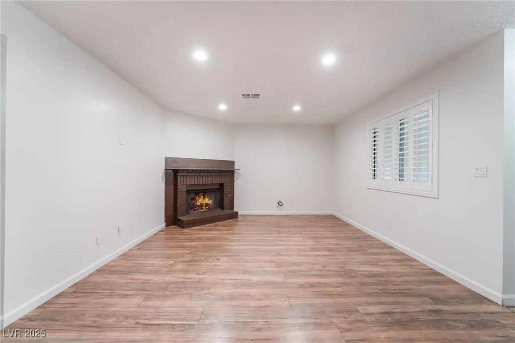 6711 Charleston, Las Vegas, NV 89146