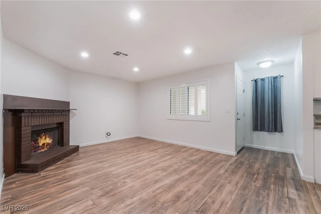 6711 Charleston, Las Vegas, NV 89146
