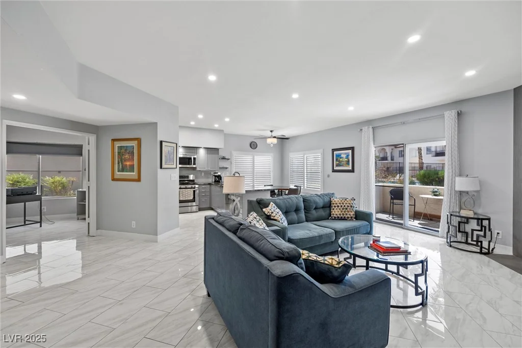 4821 Black Bear, Las Vegas, NV 89149