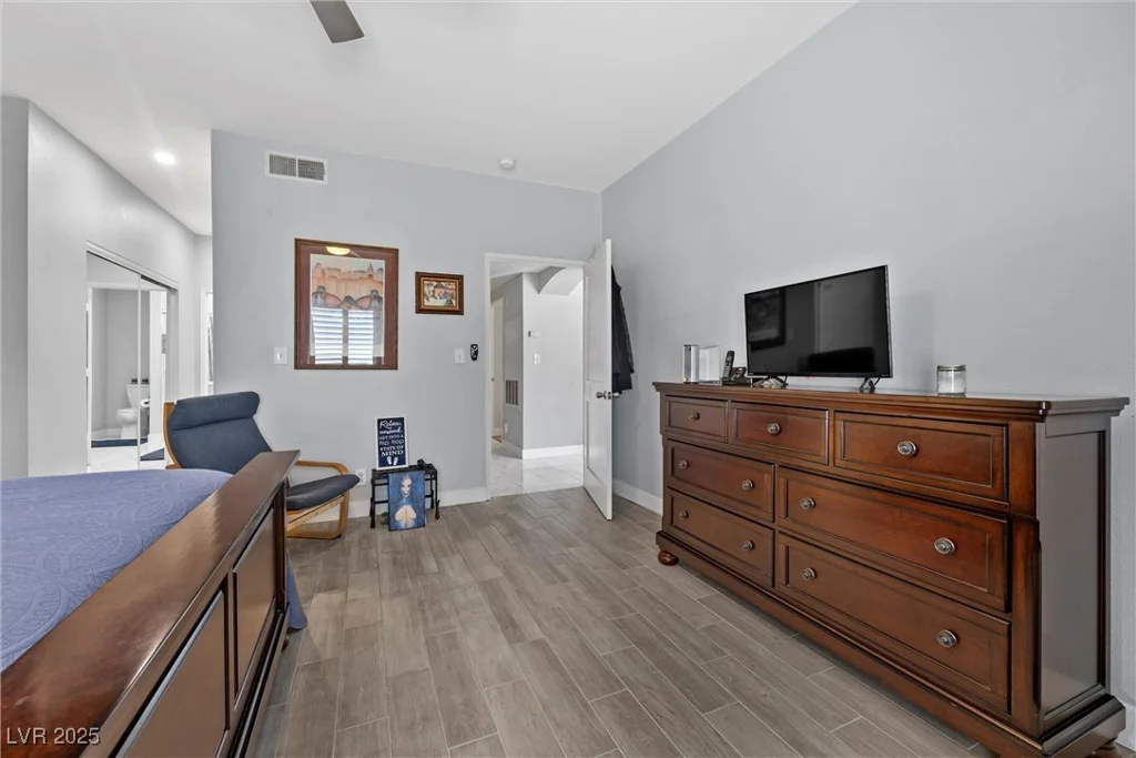 4821 Black Bear, Las Vegas, NV 89149