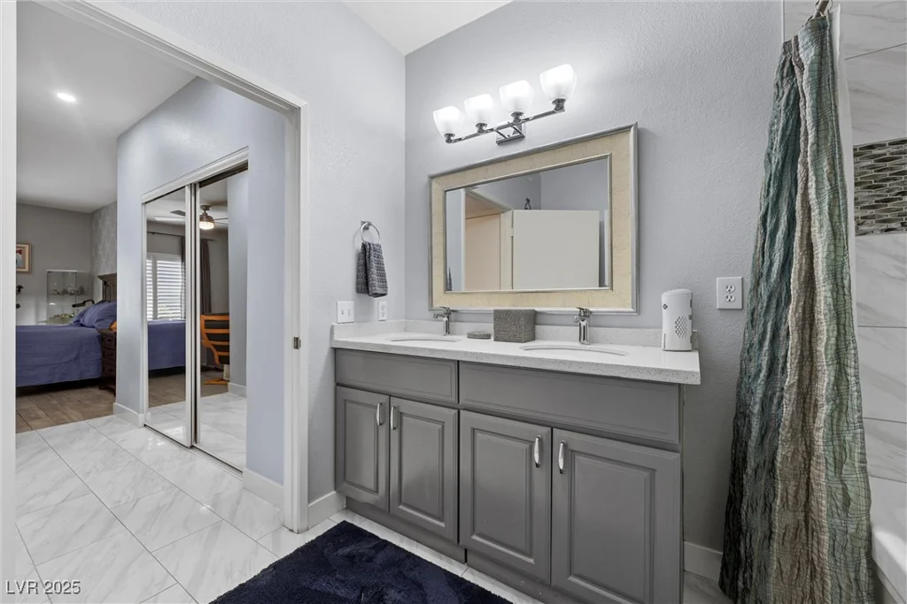 4821 Black Bear, Las Vegas, NV 89149