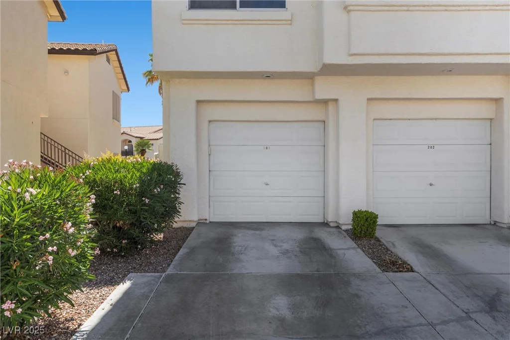 4821 Black Bear, Las Vegas, NV 89149
