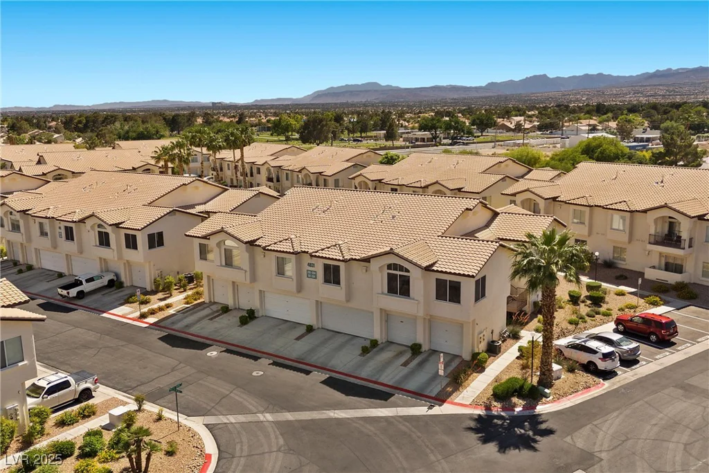 4821 Black Bear, Las Vegas, NV 89149