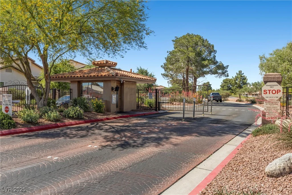 4821 Black Bear, Las Vegas, NV 89149