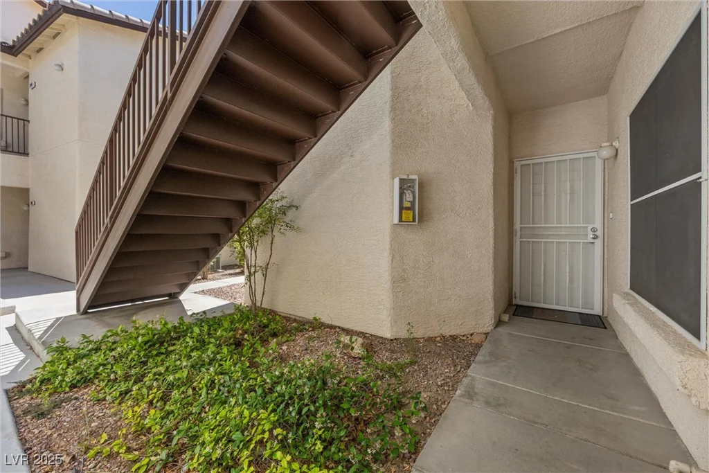 4821 Black Bear, Las Vegas, NV 89149