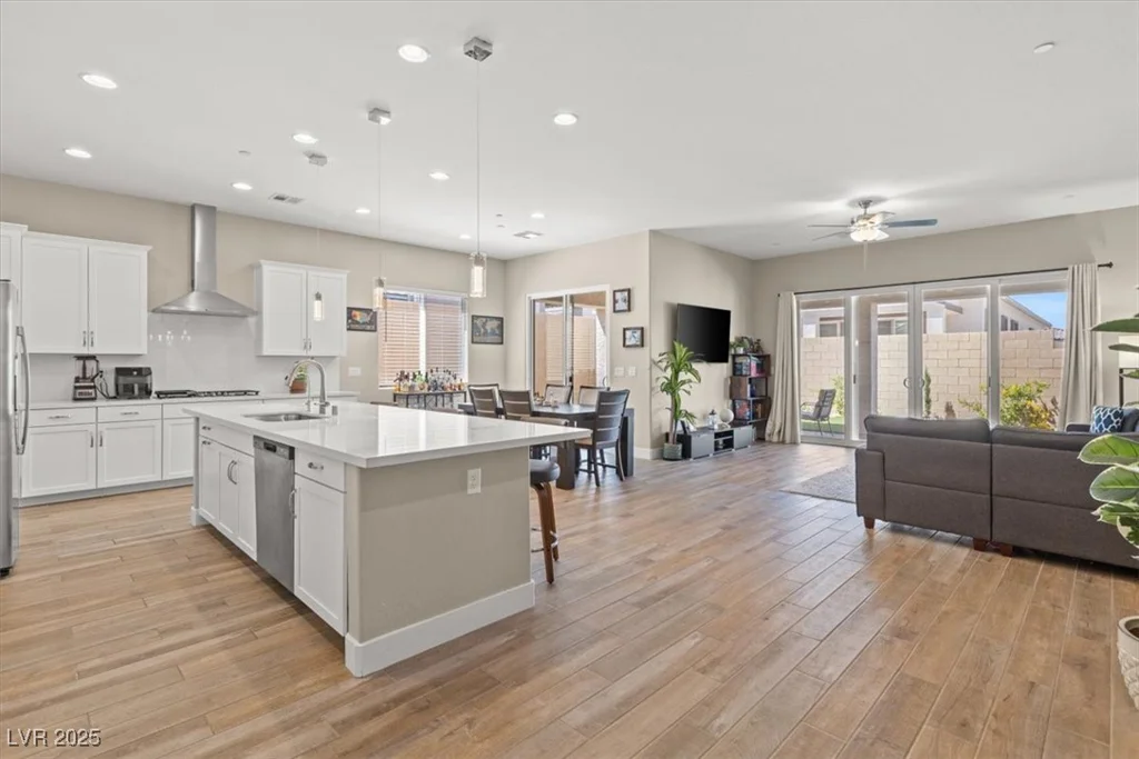 10972 Nicholas Jay, Las Vegas, NV 89166