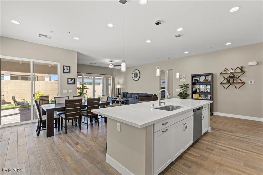 10972 Nicholas Jay, Las Vegas, NV 89166