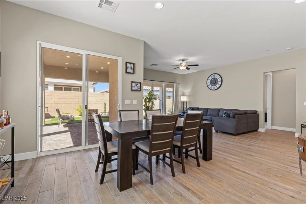 10972 Nicholas Jay, Las Vegas, NV 89166