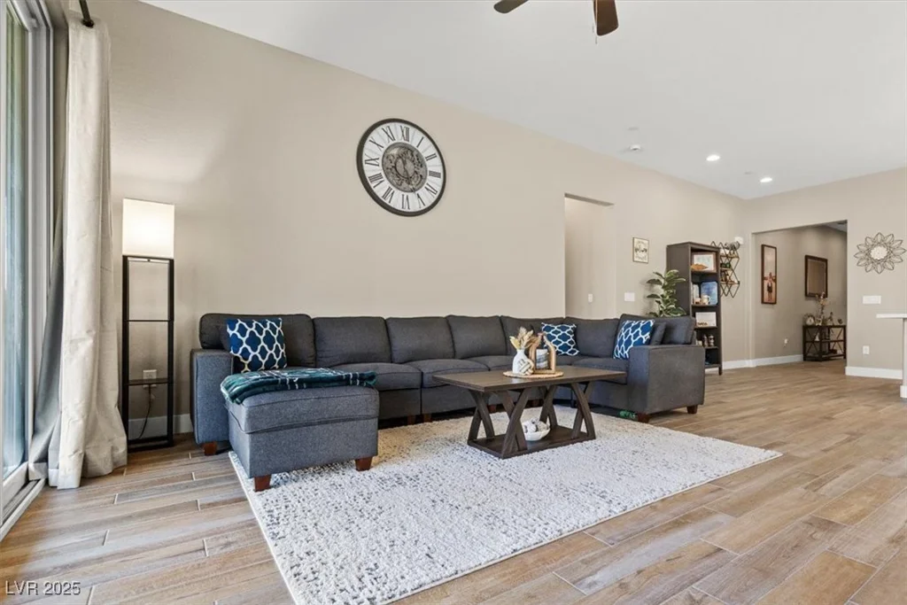 10972 Nicholas Jay, Las Vegas, NV 89166