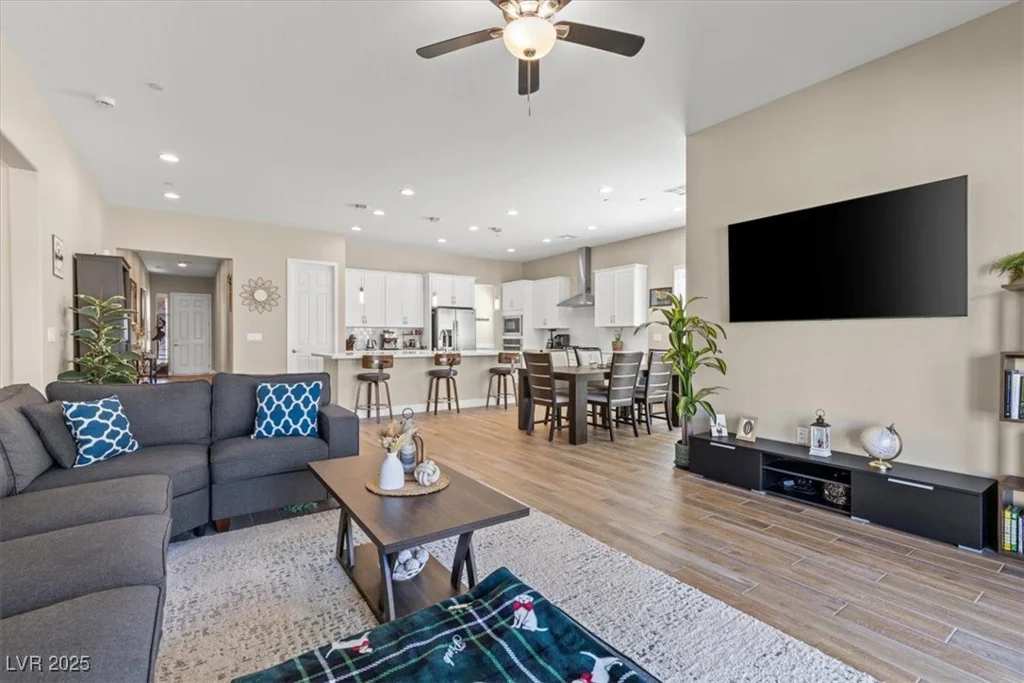 10972 Nicholas Jay, Las Vegas, NV 89166