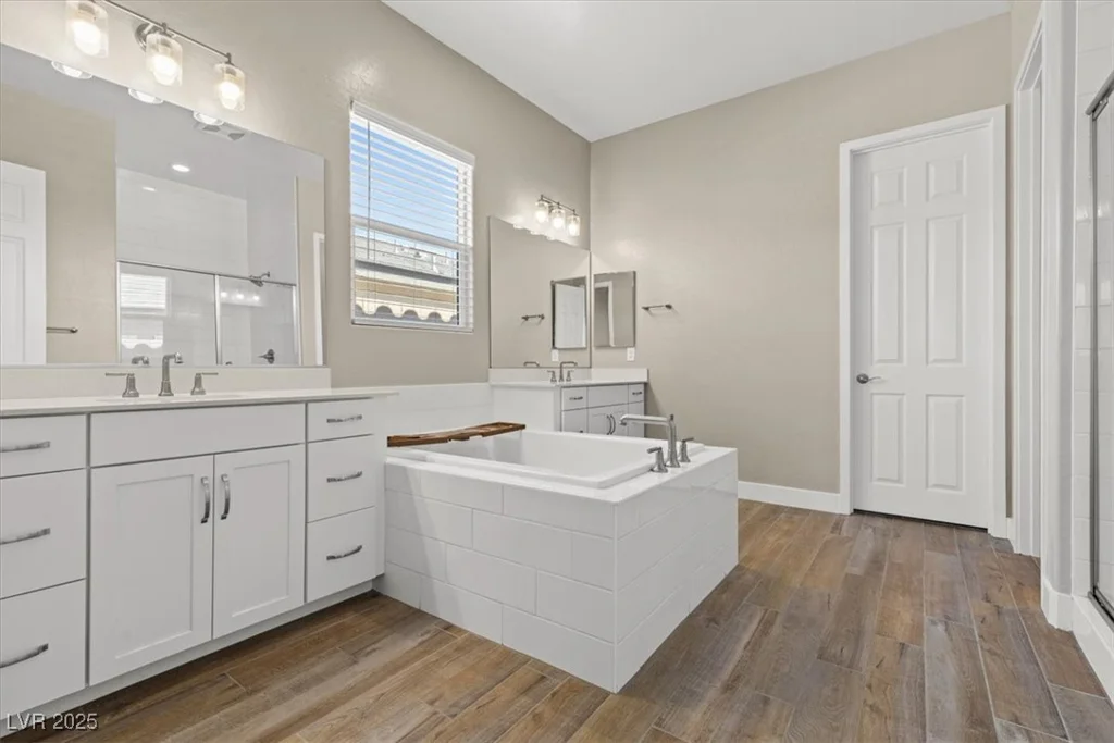 10972 Nicholas Jay, Las Vegas, NV 89166