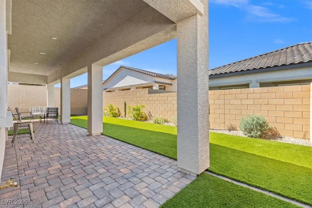 10972 Nicholas Jay, Las Vegas, NV 89166