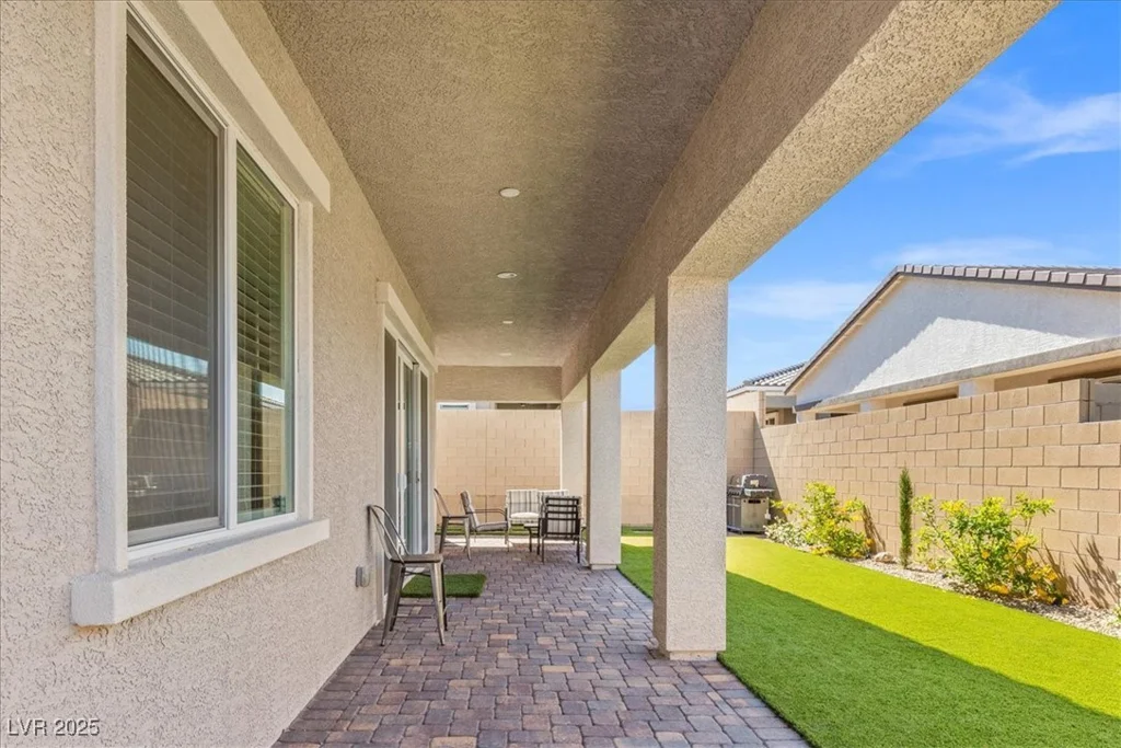 10972 Nicholas Jay, Las Vegas, NV 89166