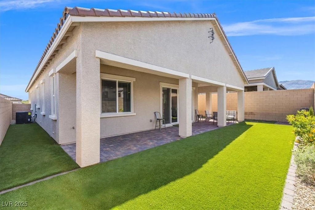 10972 Nicholas Jay, Las Vegas, NV 89166