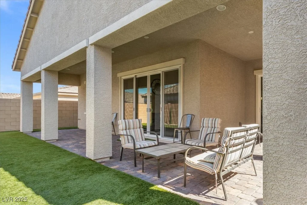 10972 Nicholas Jay, Las Vegas, NV 89166