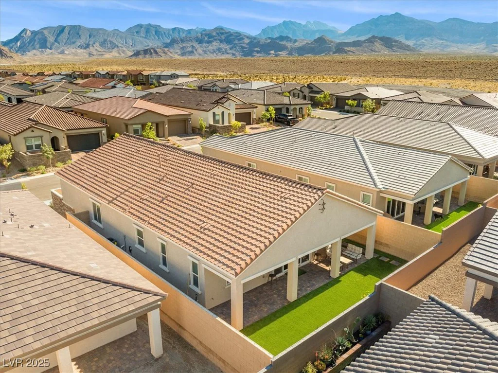 10972 Nicholas Jay, Las Vegas, NV 89166