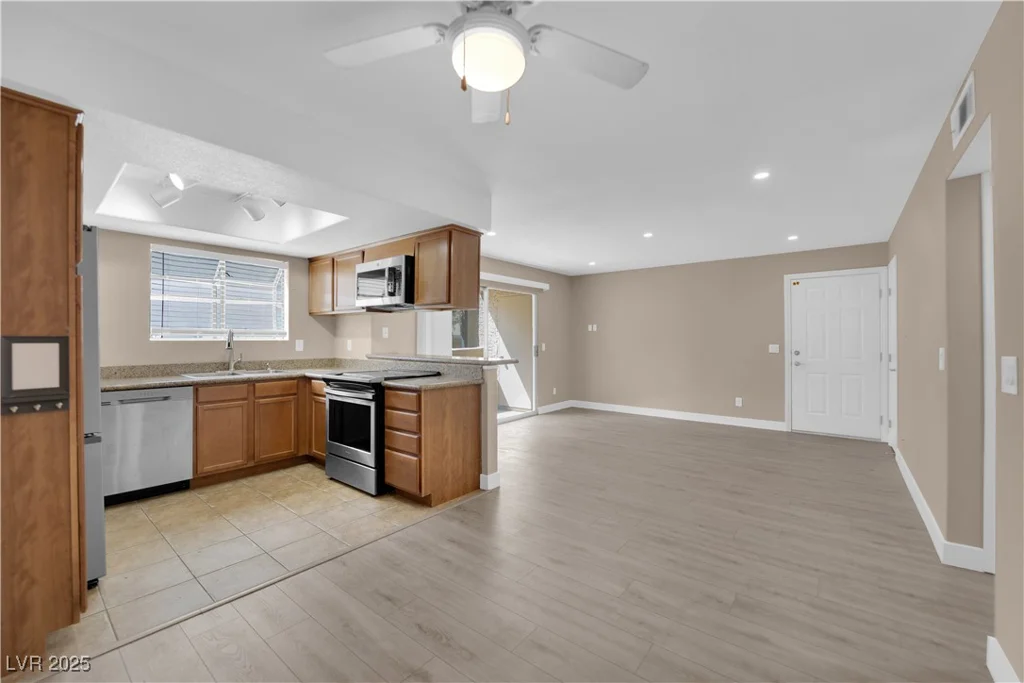 7200 Pirates Cove, Las Vegas, NV 89145