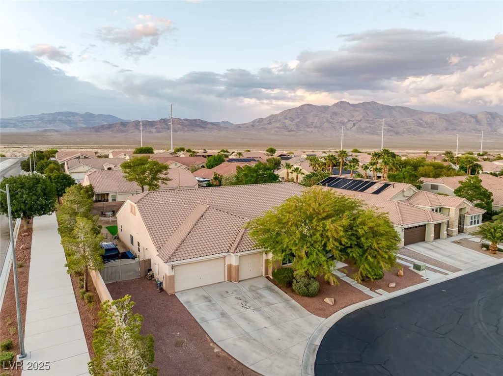 8356 Shady Lady, Las Vegas, NV 89131