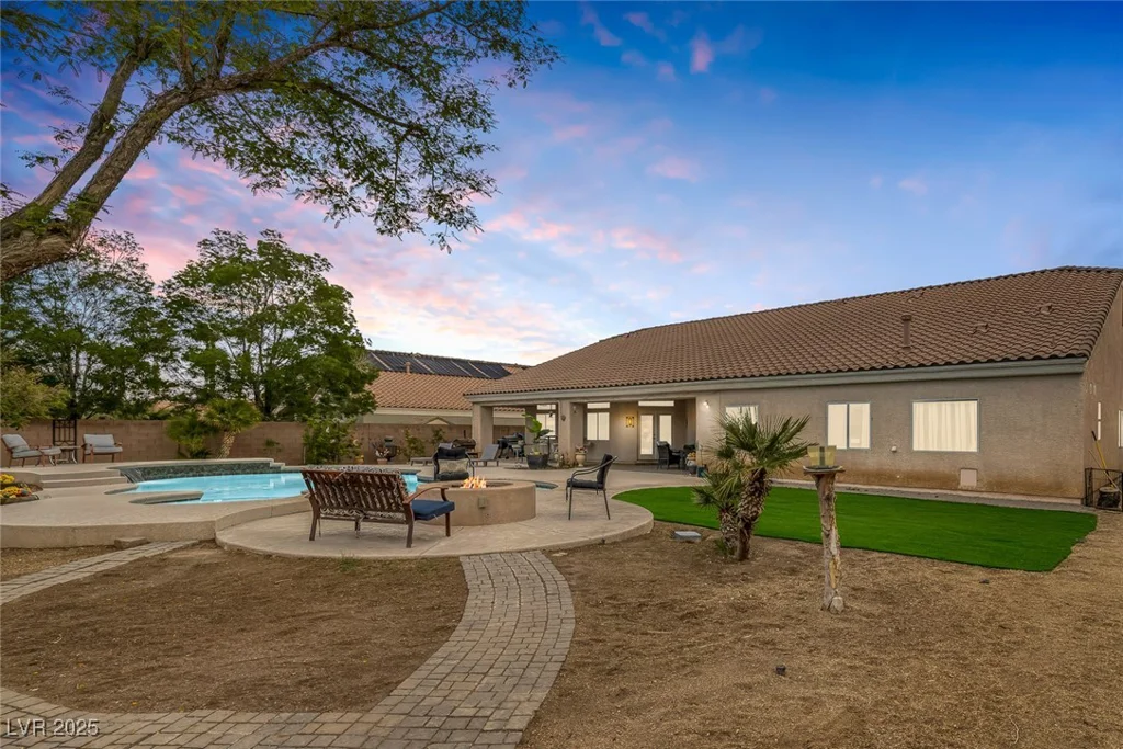 8356 Shady Lady, Las Vegas, NV 89131