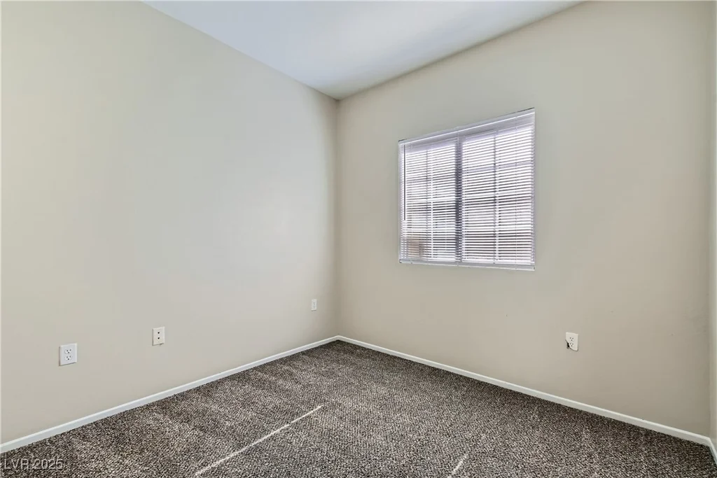 5915 Nuevo Leon, North Las Vegas, NV 89031