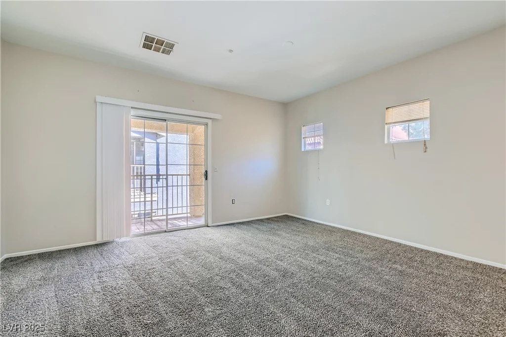 5915 Nuevo Leon, North Las Vegas, NV 89031