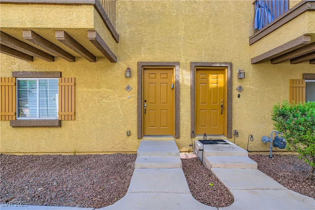5915 Nuevo Leon, North Las Vegas, NV 89031