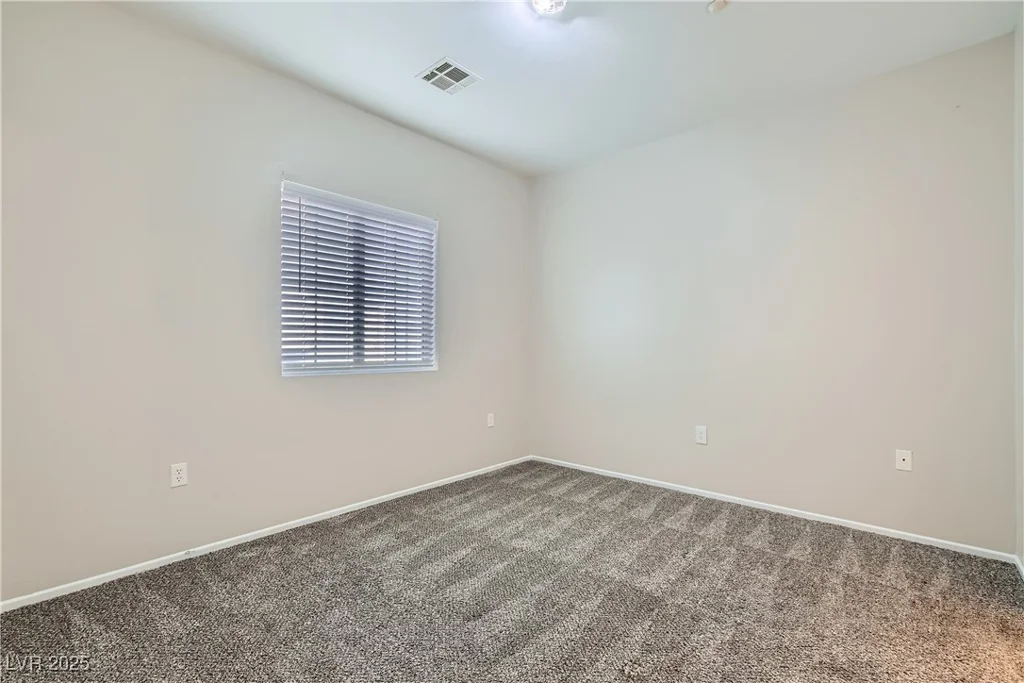 5915 Nuevo Leon, North Las Vegas, NV 89031