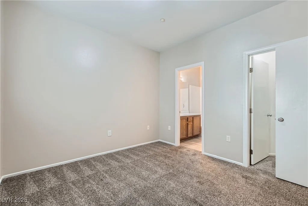 5915 Nuevo Leon, North Las Vegas, NV 89031