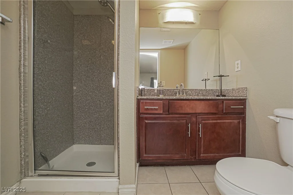 5383 Indian River, Las Vegas, NV 89103