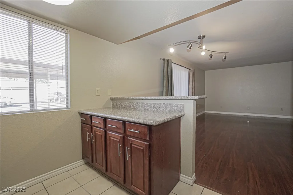 5383 Indian River, Las Vegas, NV 89103
