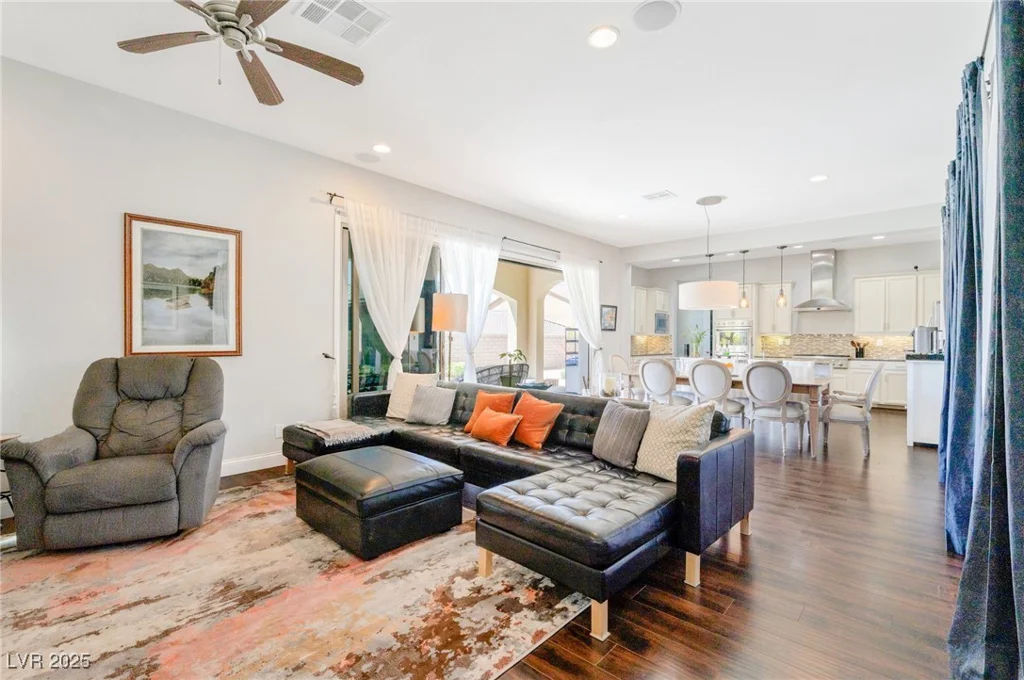 12273 Catanzaro, Las Vegas, NV 89138