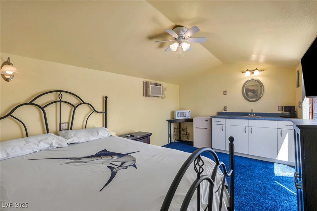 819 Arrowhead, Henderson, NV 89002