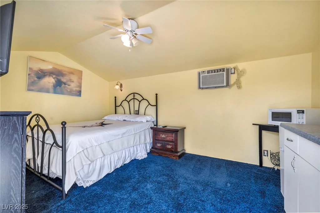 819 Arrowhead, Henderson, NV 89002